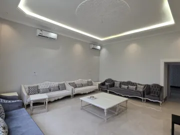 Luxurious 6BHK Stand Alone Villa | Maid Room